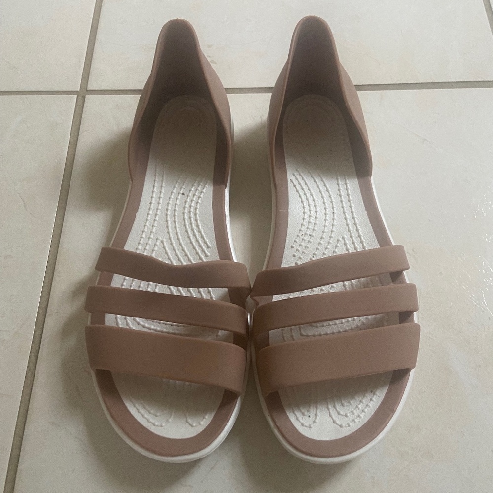Emery Rose Minimalist Open Toe Sandals Tan